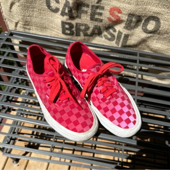 Vans authentic pro red reflective checkerboard 9 - Picture 1 of 10